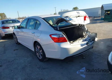 2015 Honda Accord Lx z USA, uszkodzony, nr VIN 1HGCR2F33FA177422